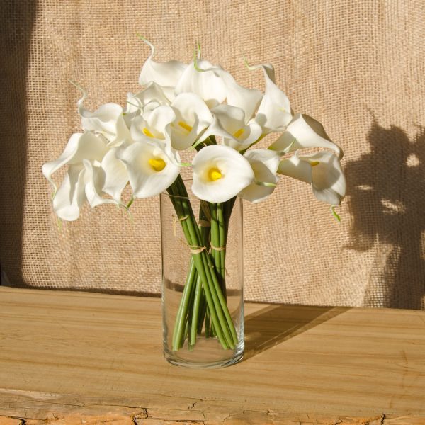 12  Calla Lily Flower Bunch (x7): White For Discount